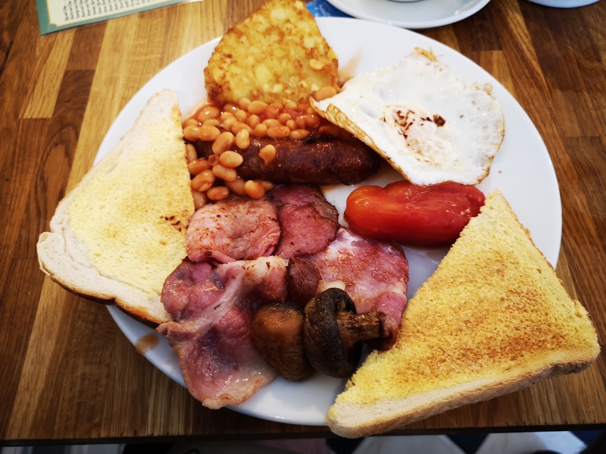Sam Zair's Cafe - 5