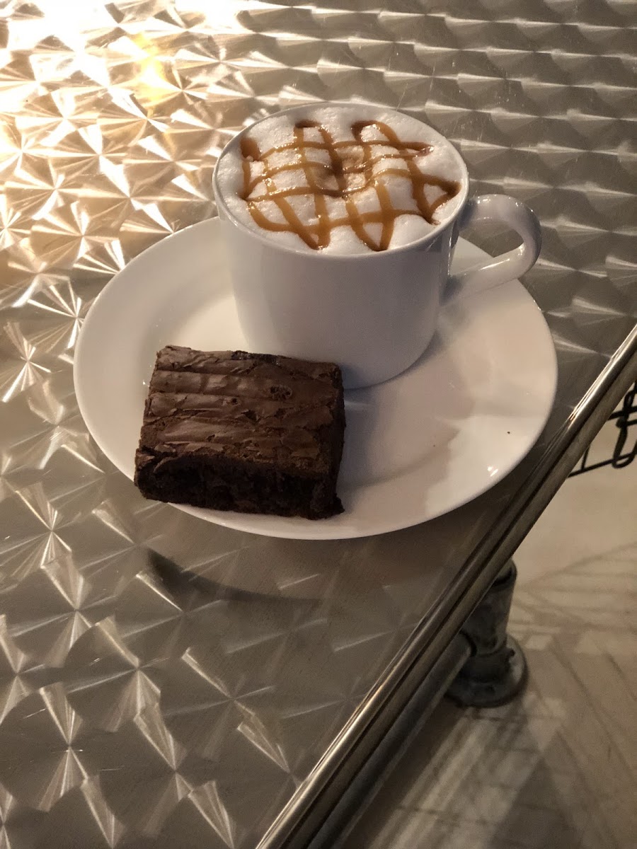 the doghouse coffee lounge - 8