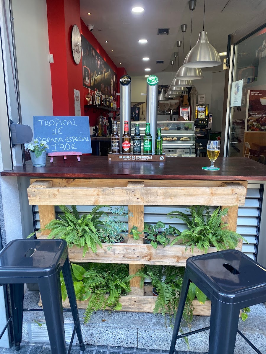 Bar- Cafeteria La Hija Del Capitan