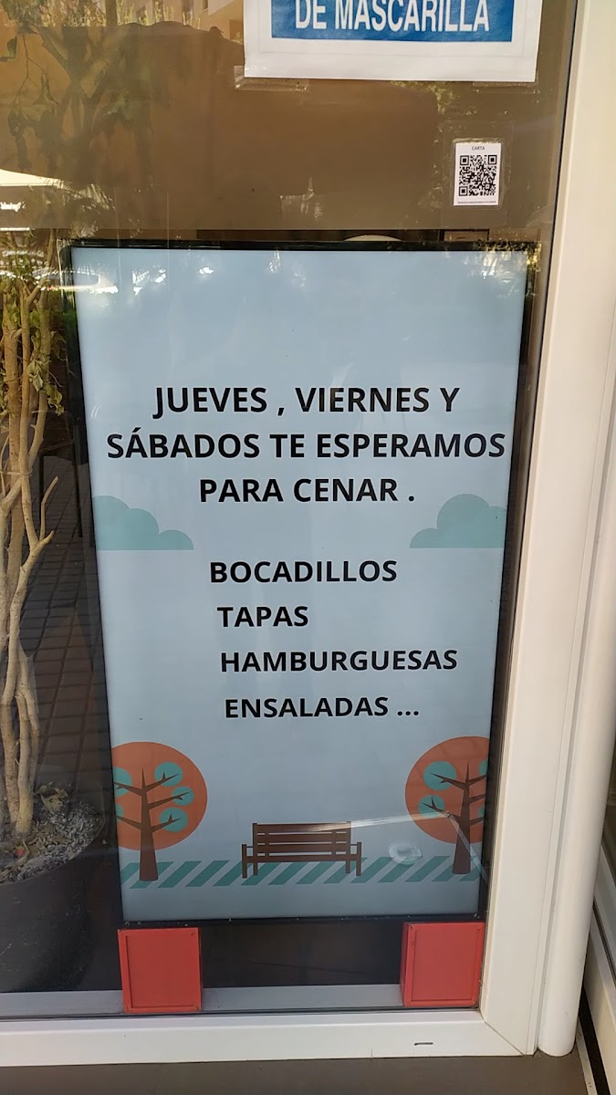 Cafeteria Larimar - 2