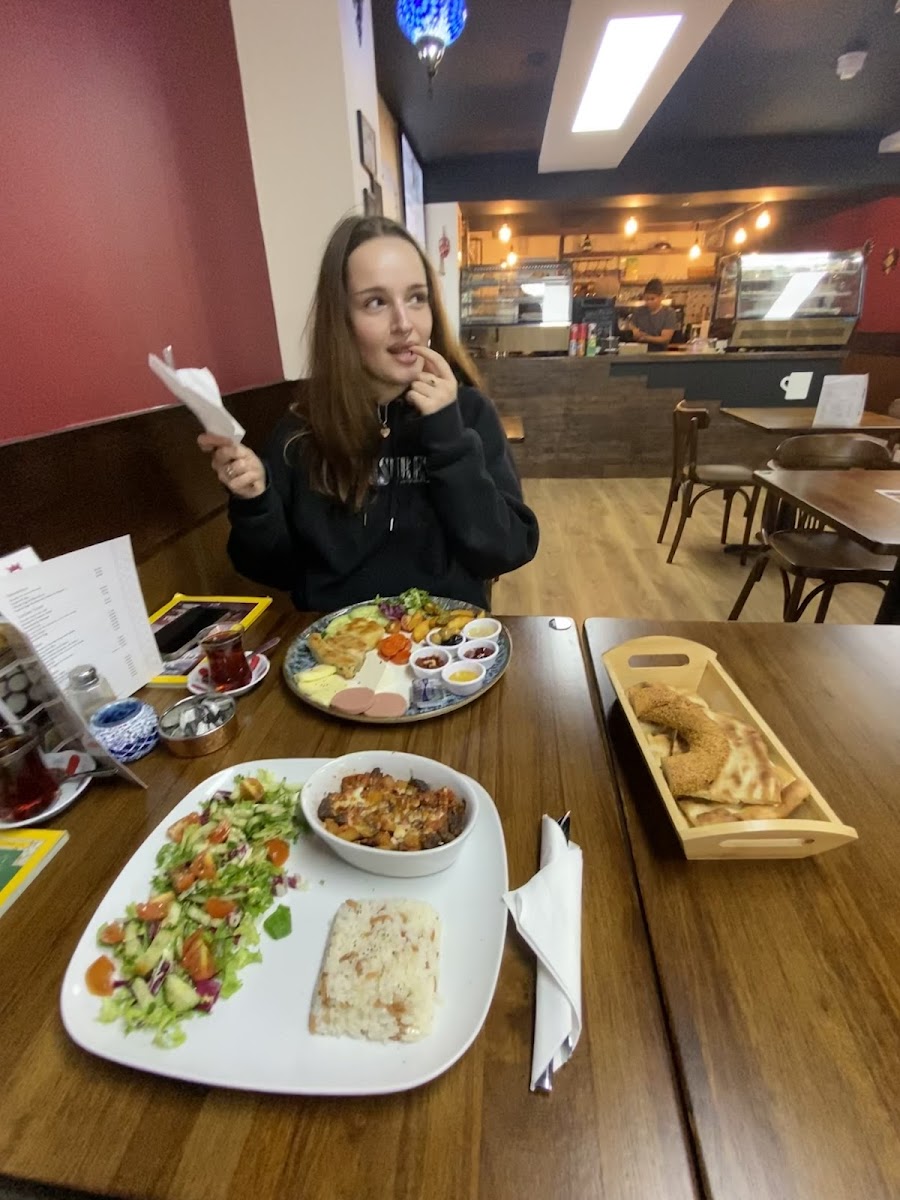 Tulip Authentic Turkish Cafe - 10
