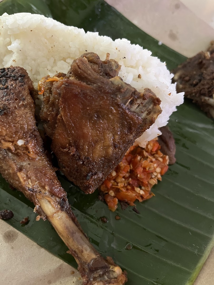 Warung Nasi Bebek Tower Umik Sahar