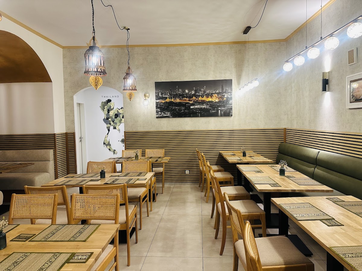 Charm Thai Restaurant