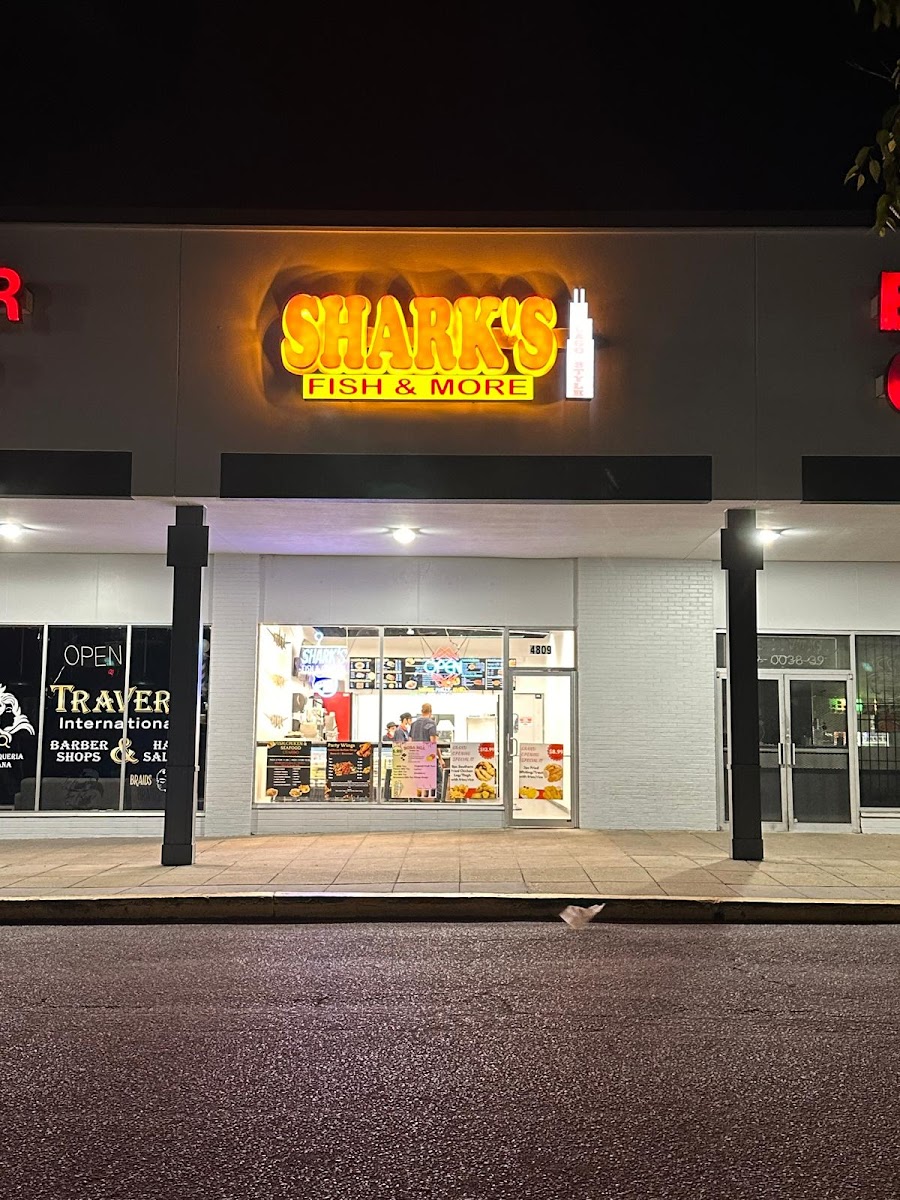 Shark's Fish, Chicken & Pizza