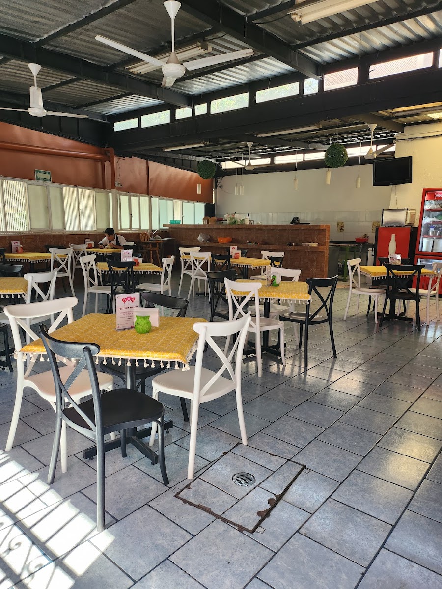 Pozolería Los Laureles