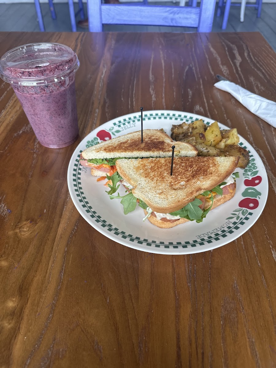 Millie's Coffee & Eatery - 4