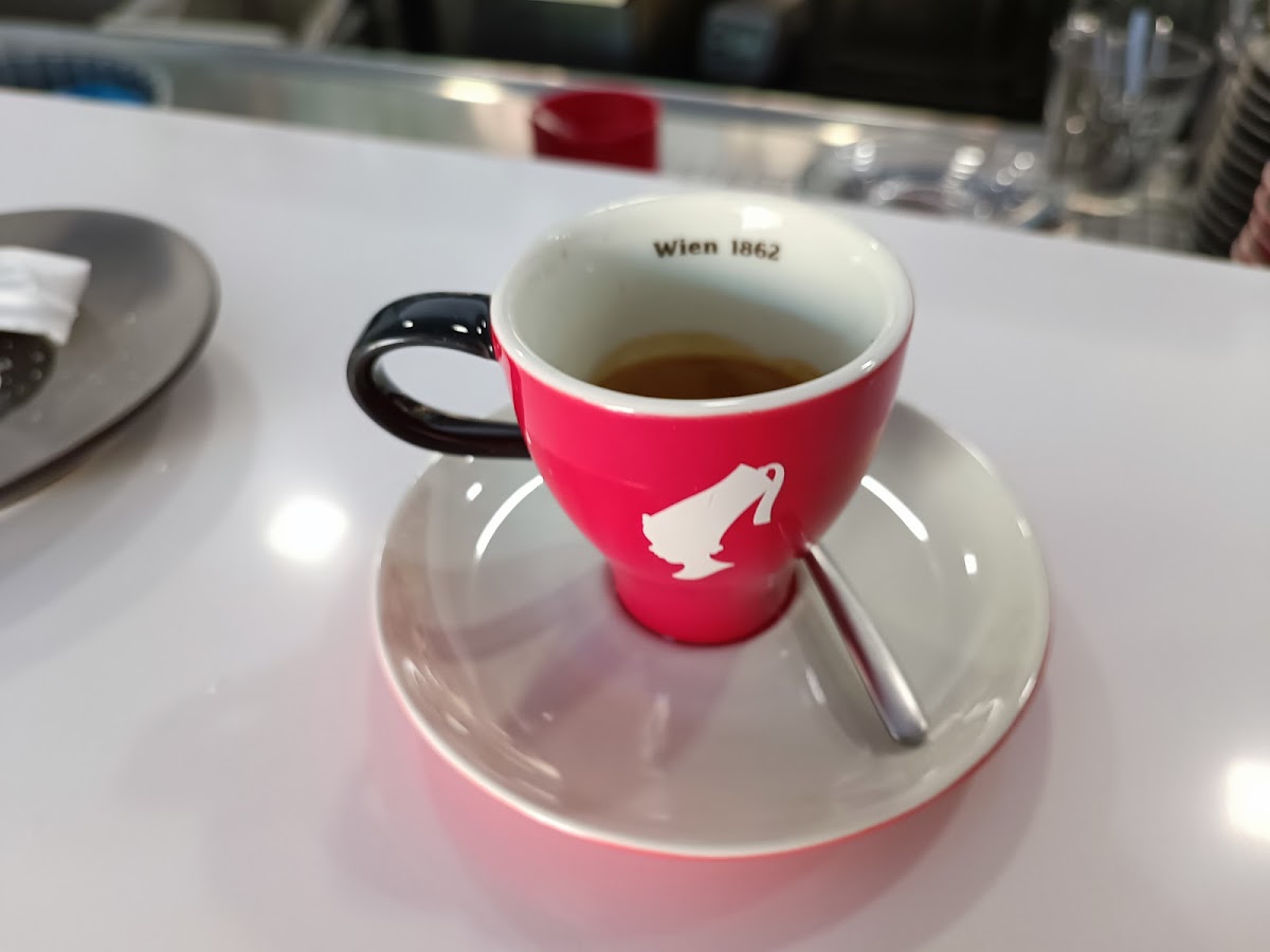 Ed Caffè - 3