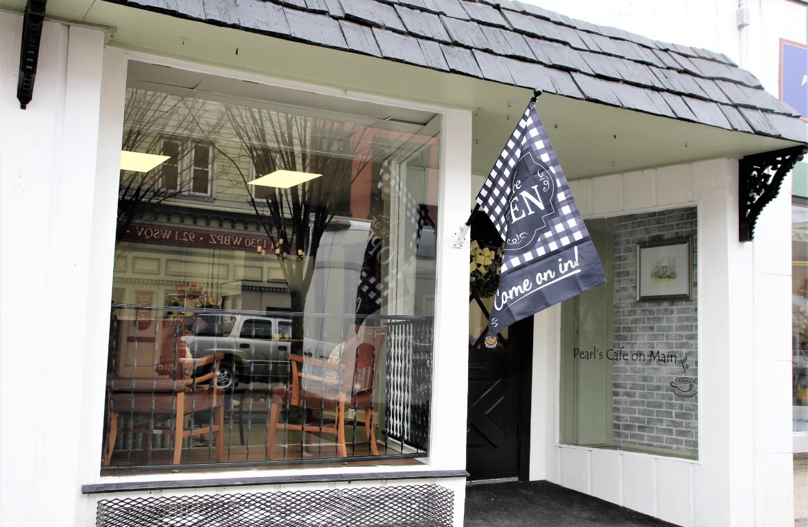 Pearl's Cafe on Main