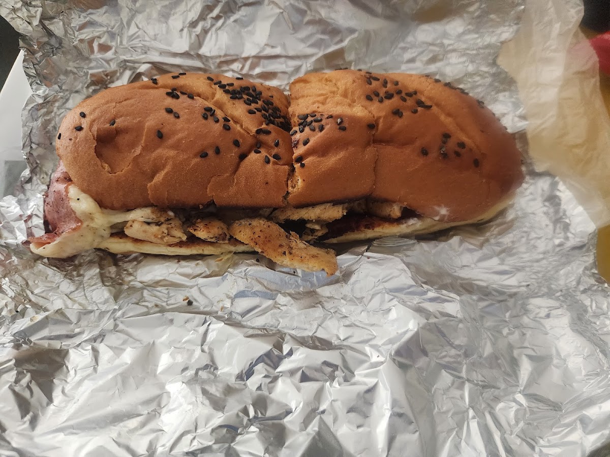 Jugos Y Tortas La Avenida