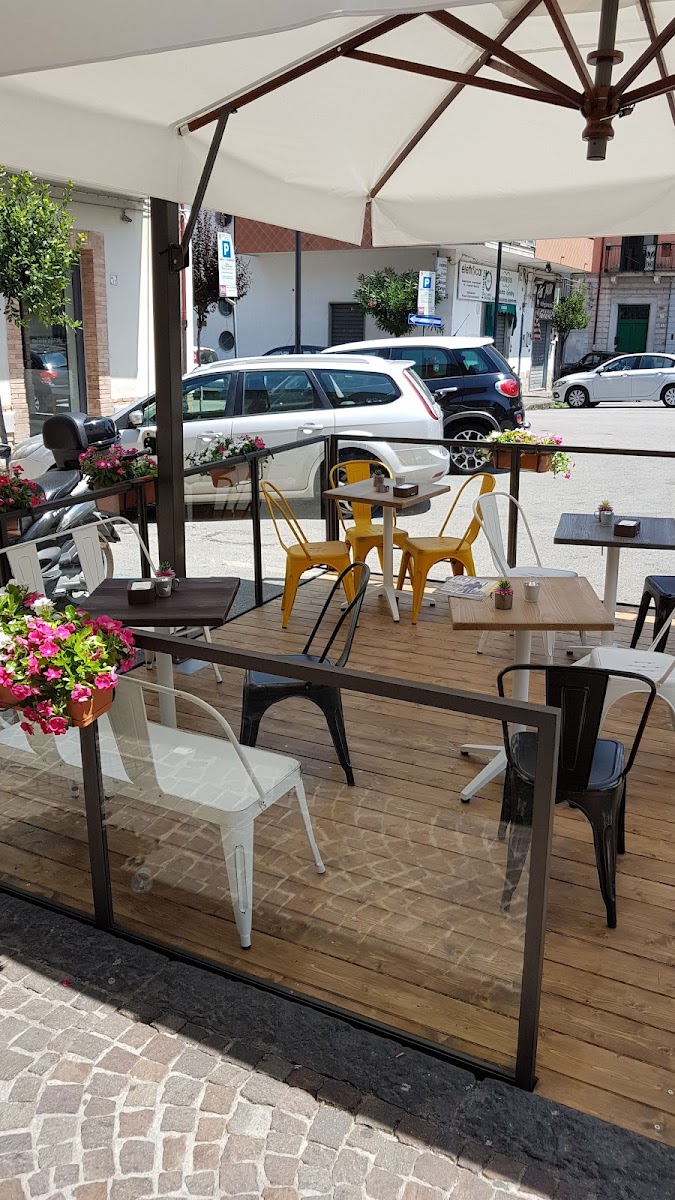 Lav Azza Cafe In Centro