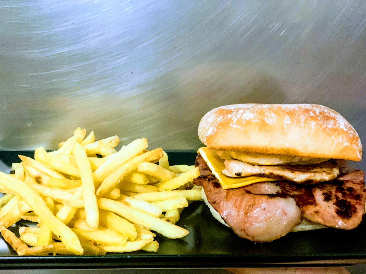 Cafetería Pirámides - 6