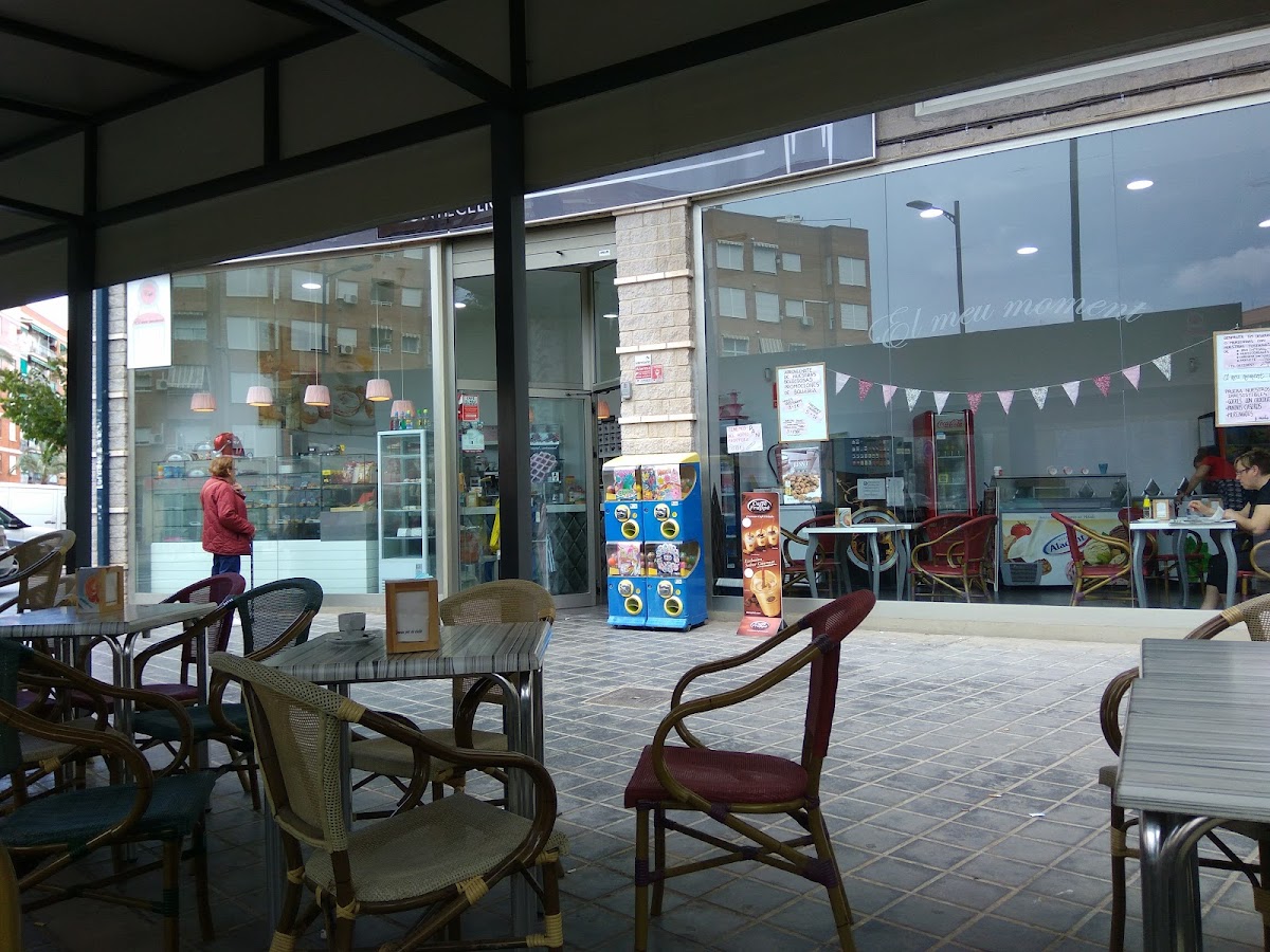 Cafetería Restorante Jardín - 2