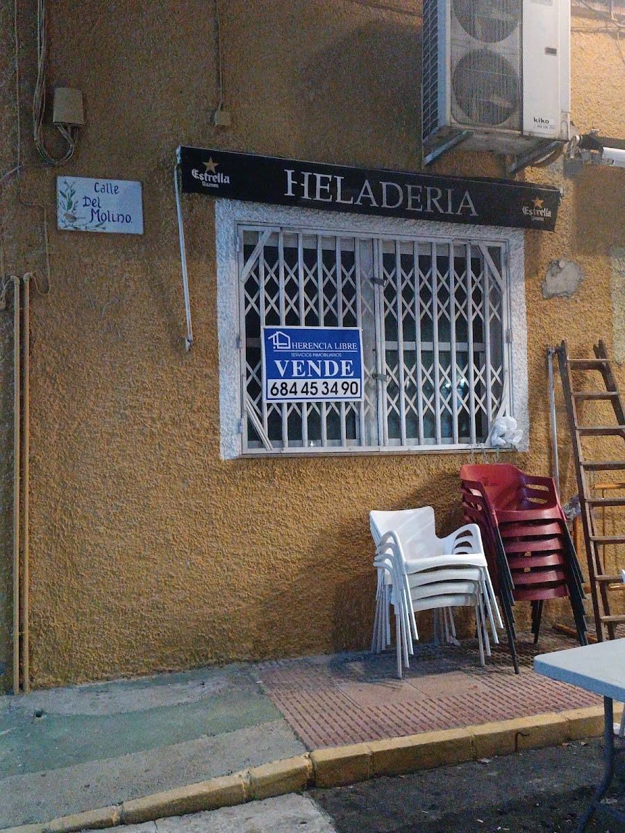 Cafetería-Heladería Tómbola - 2