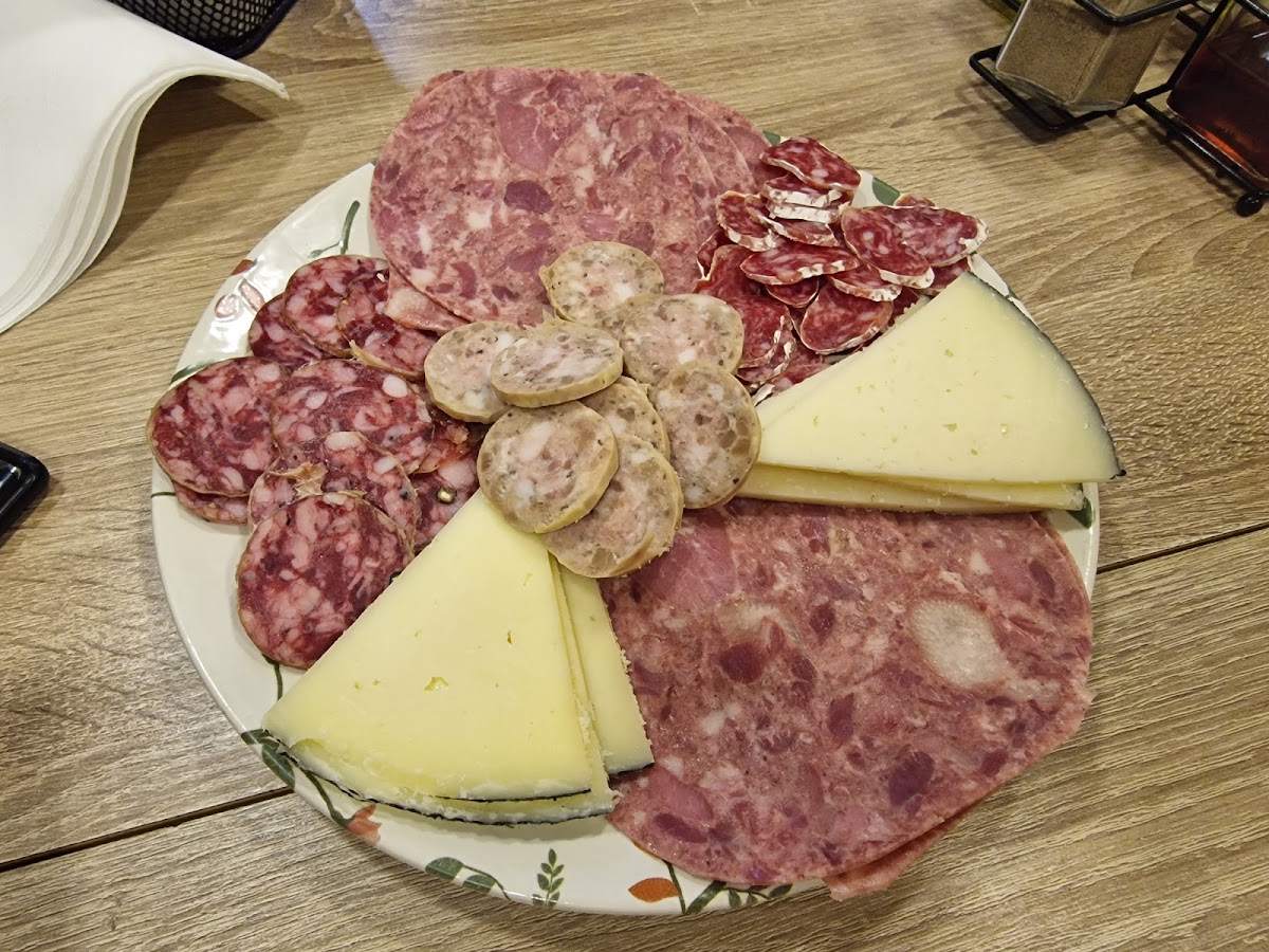 Bar Frankfurt Denver - 3