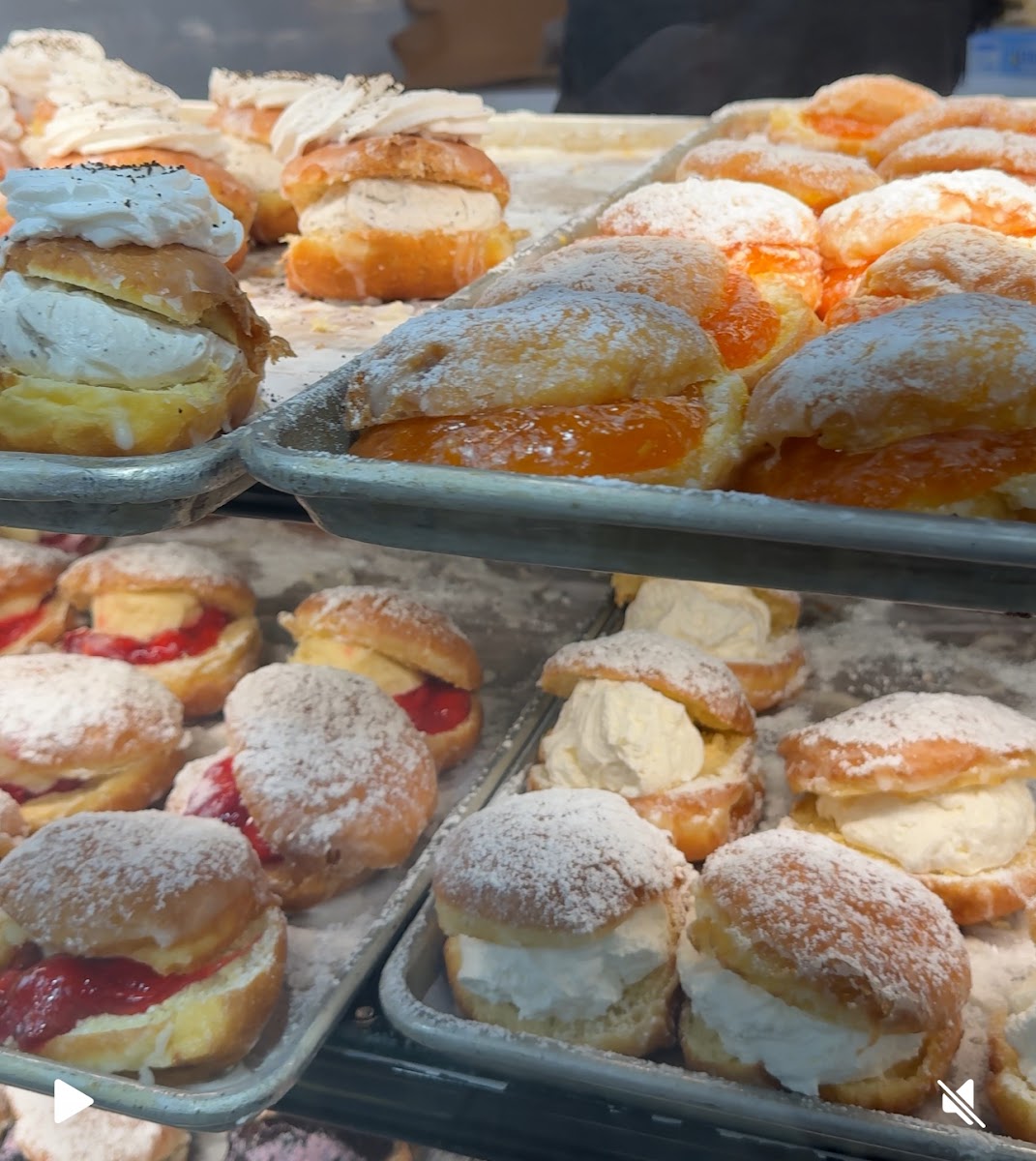 Orland Park Bakery and Cafe - 4