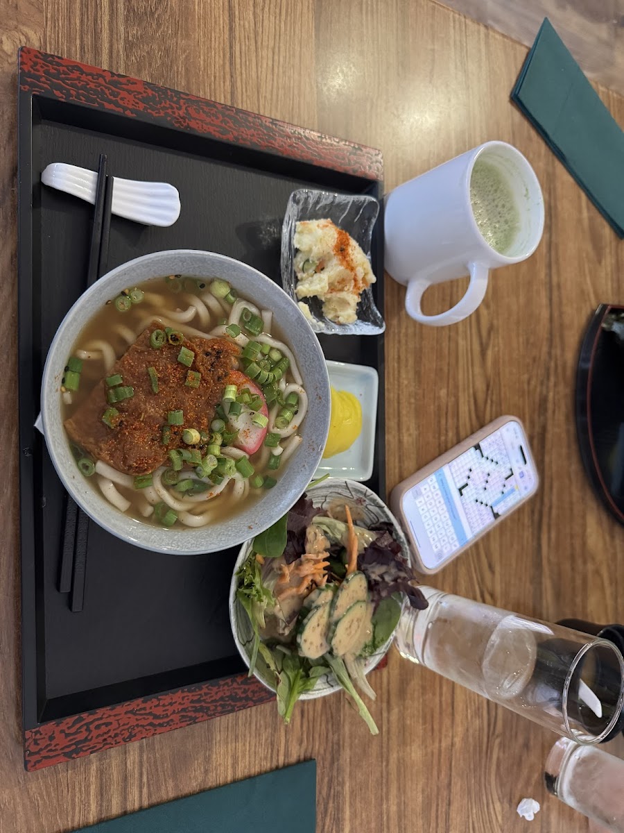 Hanami Tea House + Lounge - 7