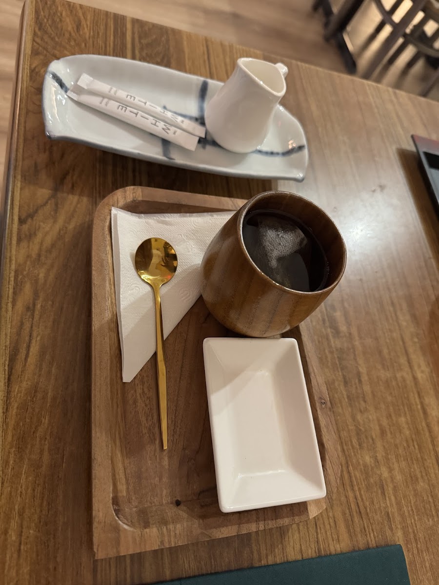 Hanami Tea House + Lounge - 8