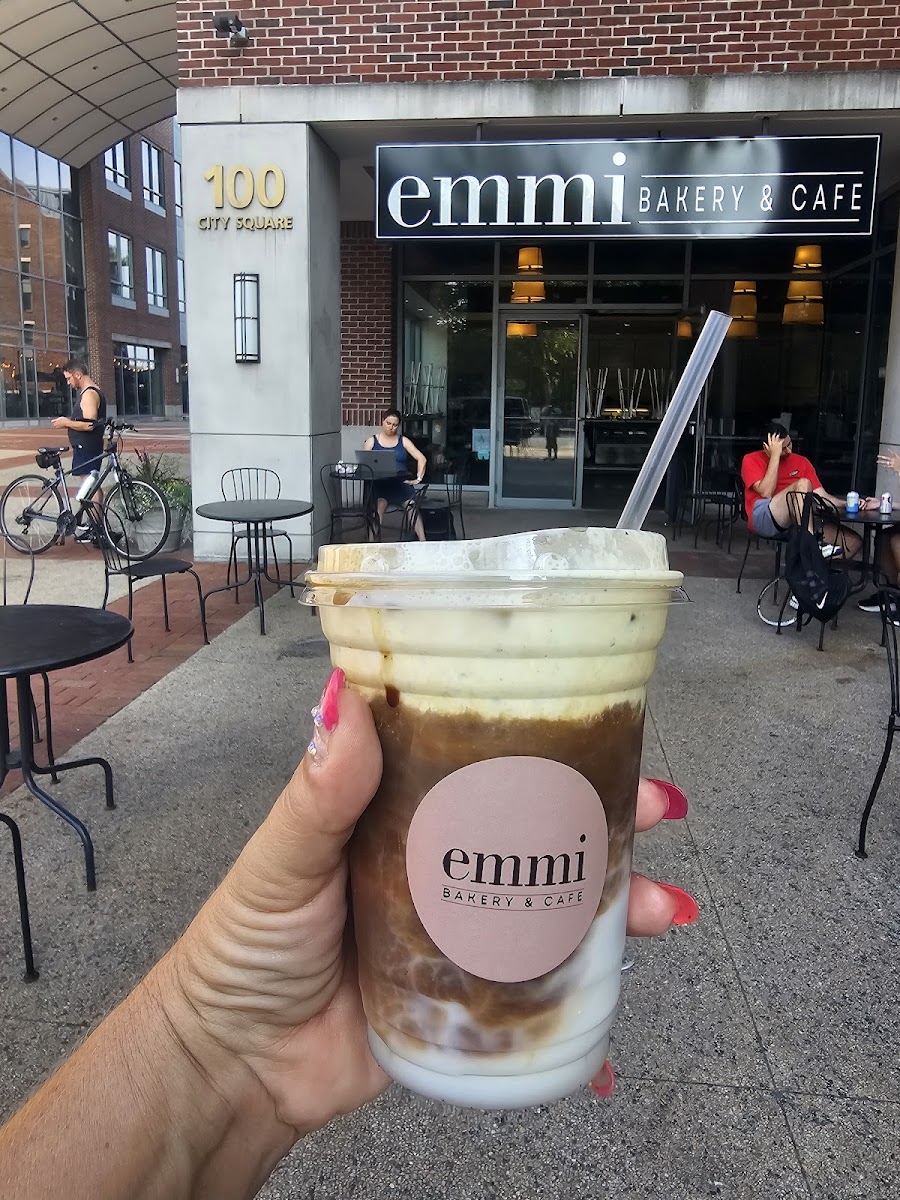 emmi bakery & cafe - 6
