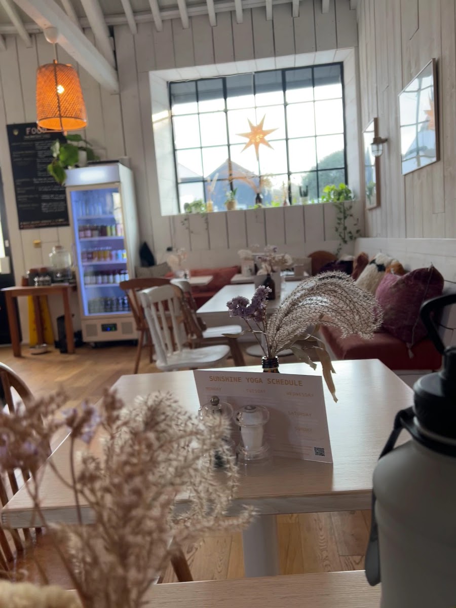 Sunshine Cafe & Yoga - 2