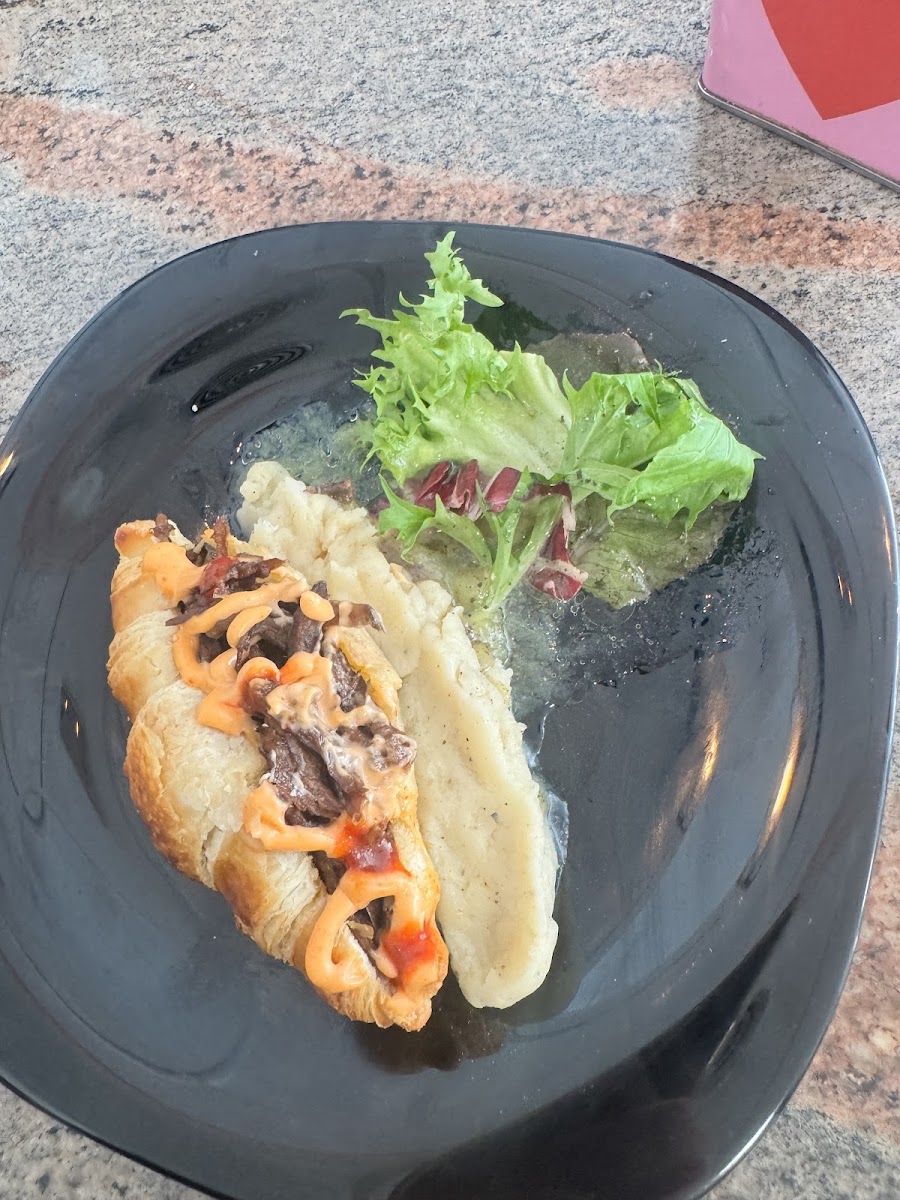 Cafeteria New DUNA by Anitta - 10