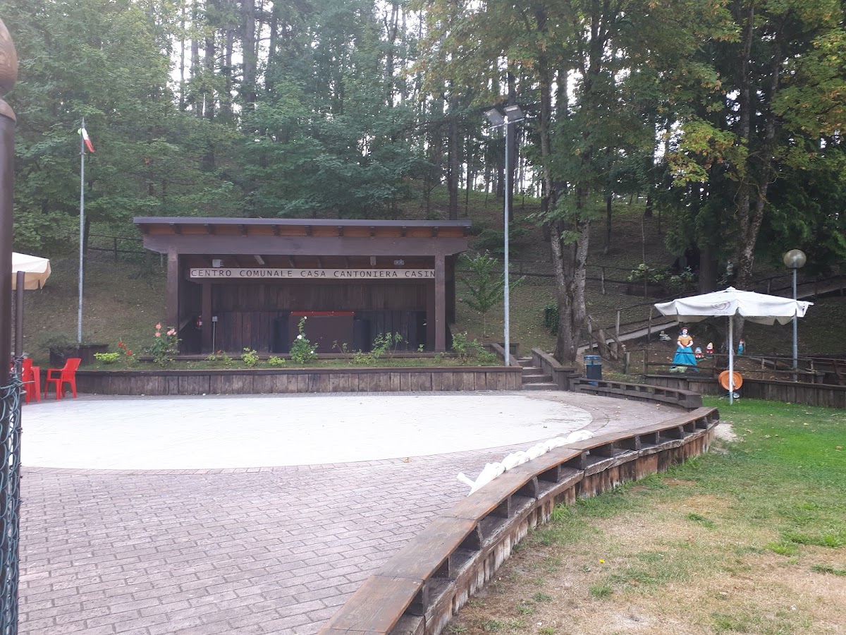 Casa cantoniera di Casina centro sociale