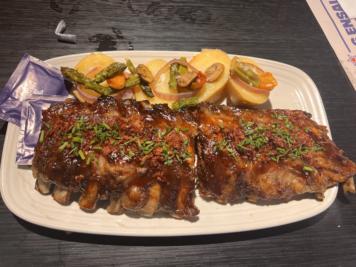 Antiquary Café & Copas - 2