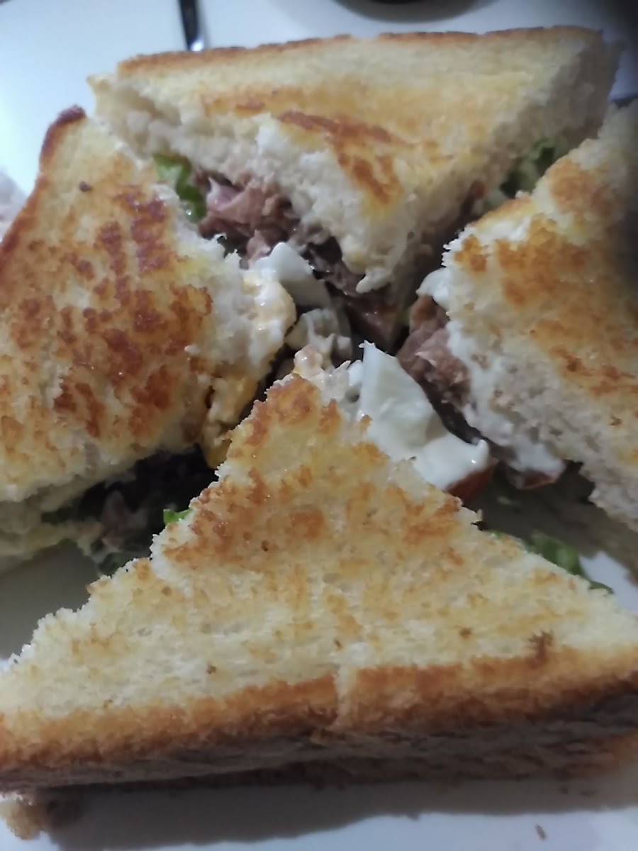 Antiquary Café & Copas - 9