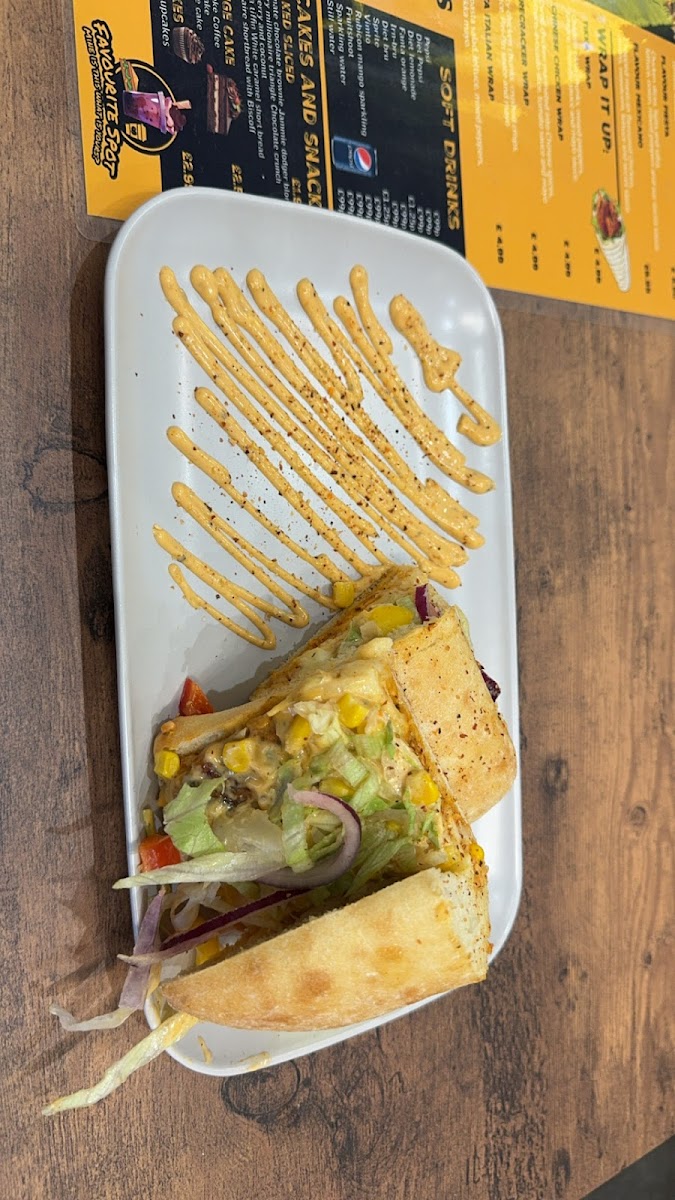 Favourite Spot Cafe - 4
