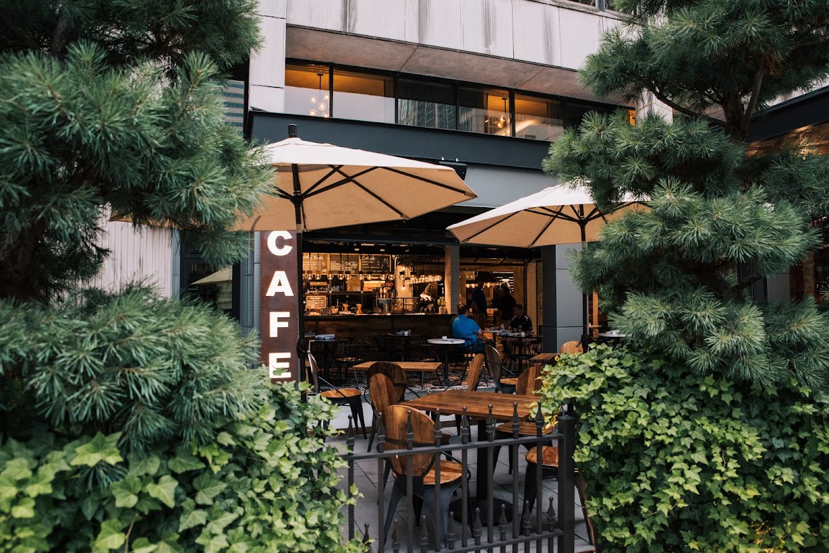 Cafe at Bobby - 4