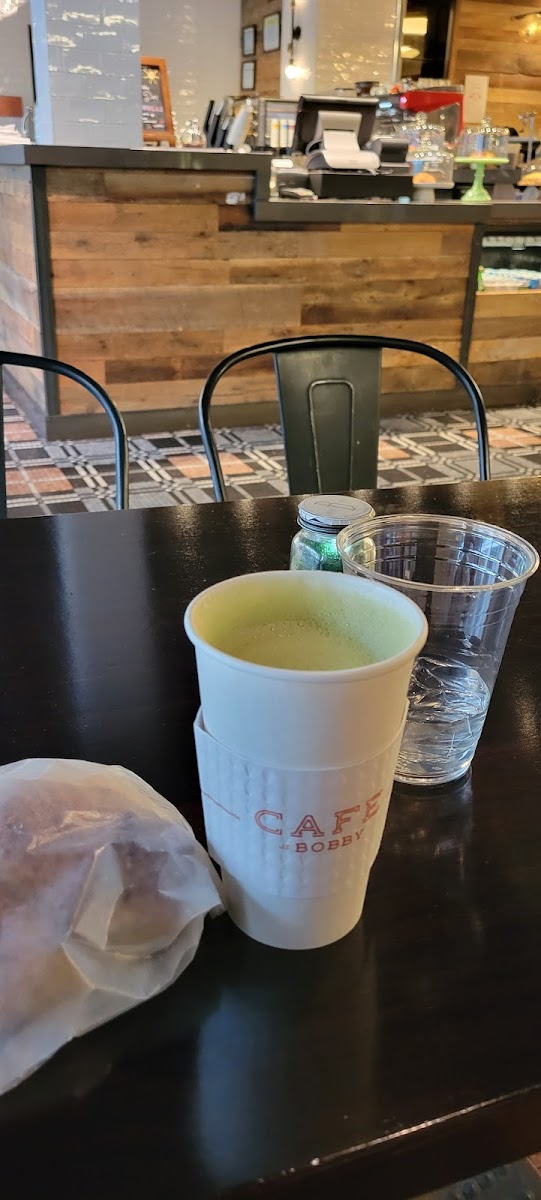 Cafe at Bobby - 7