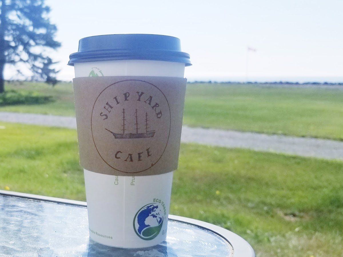 SHIPYARD CAFE - 10