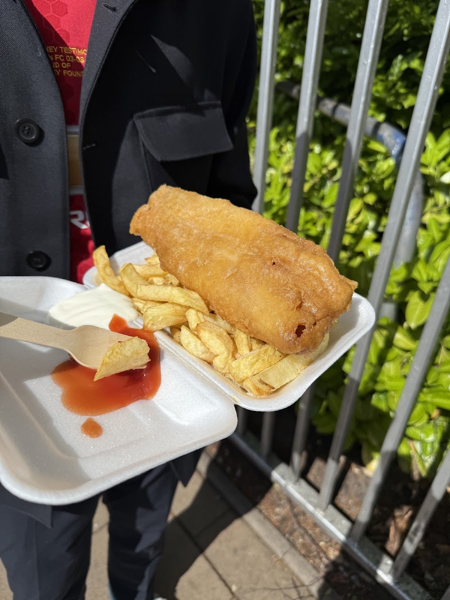 United Cafe, Bar & Off Licence - 10