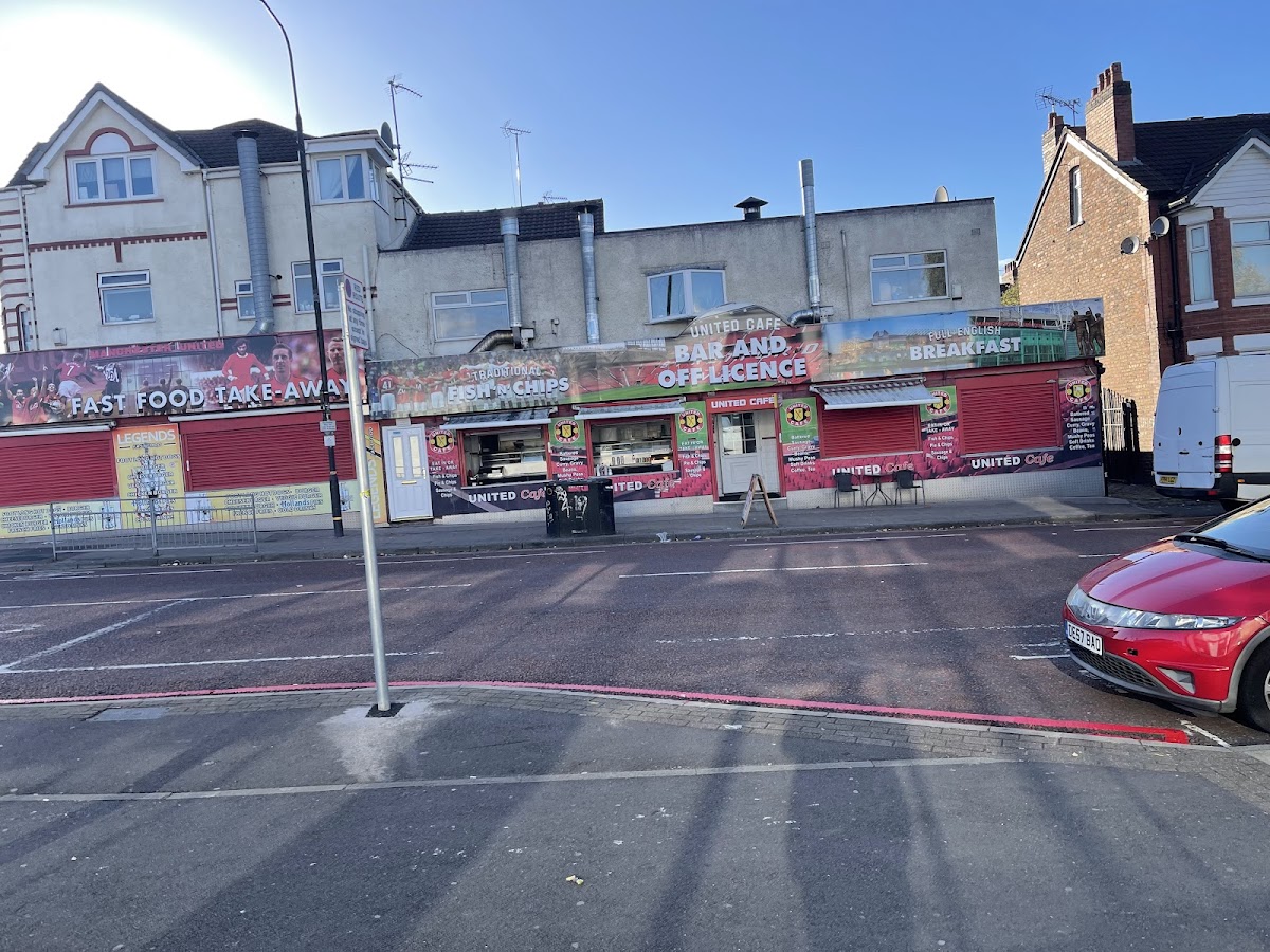 United Cafe, Bar & Off Licence - 4