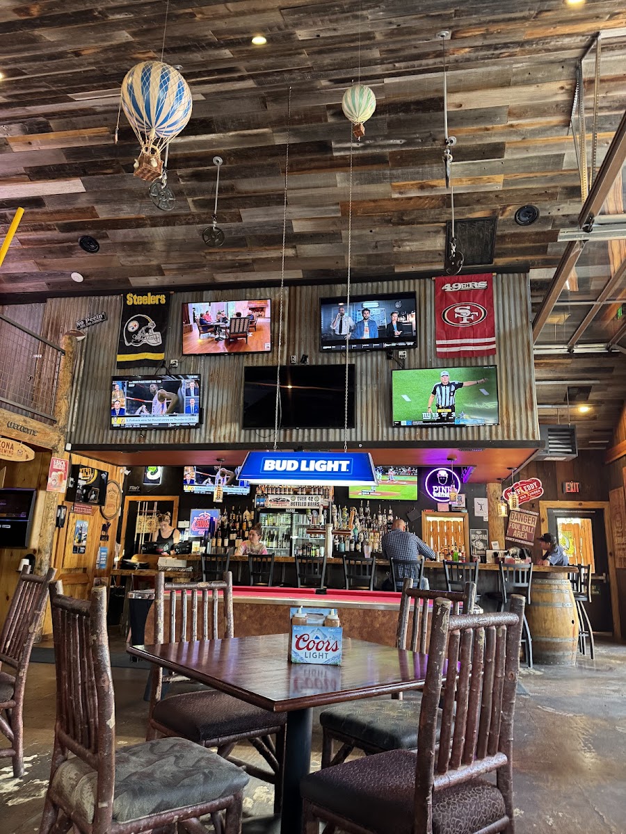 Sonney's BBQ Shack Bar & Grill - 3