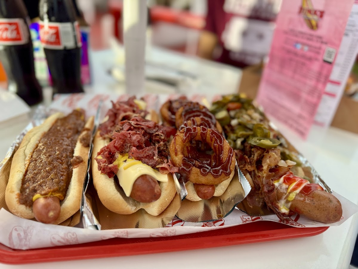 Pink's Hot Dogs - 4