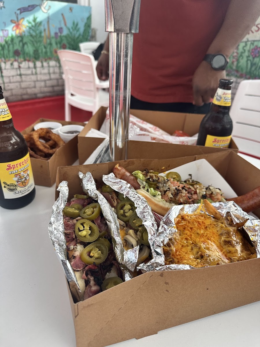 Pink's Hot Dogs - 5