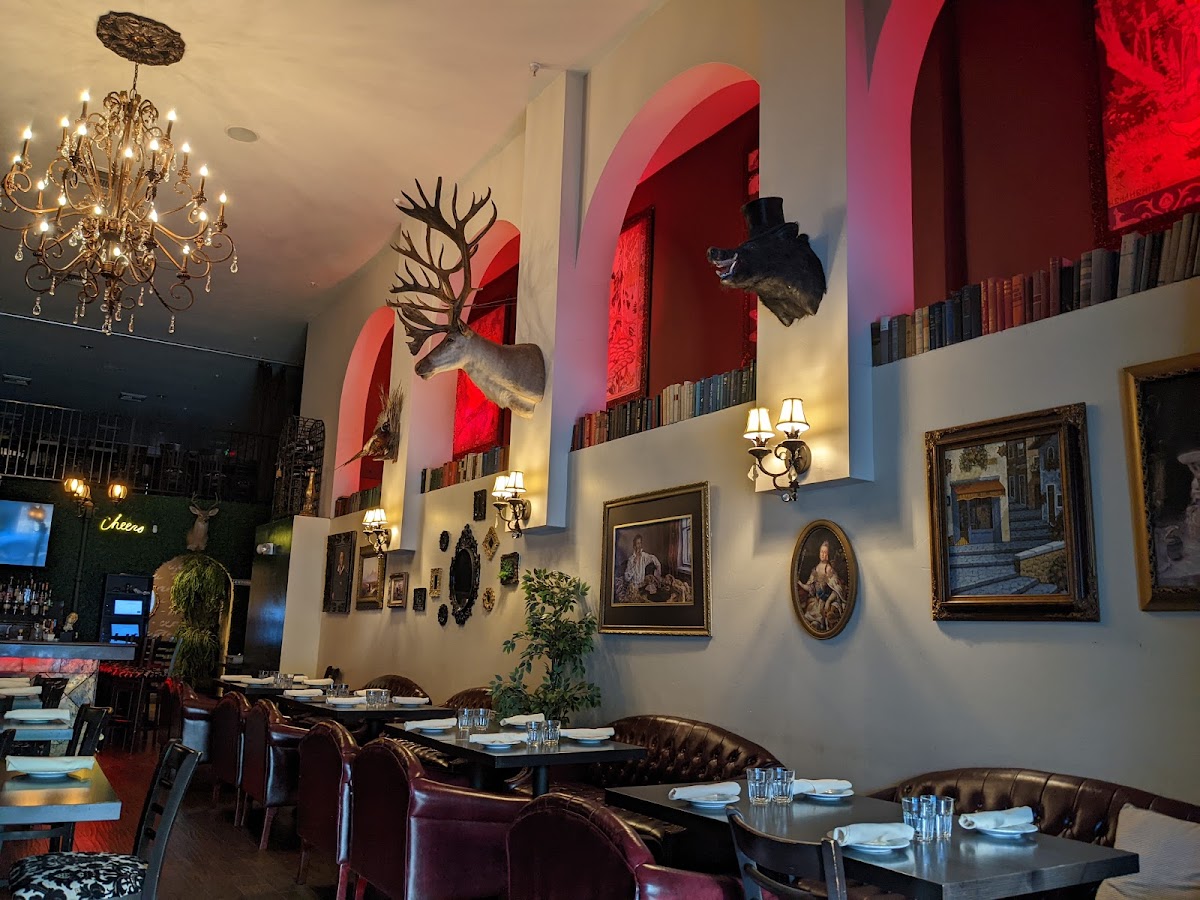 Pushkin Lounge & Bar - 4