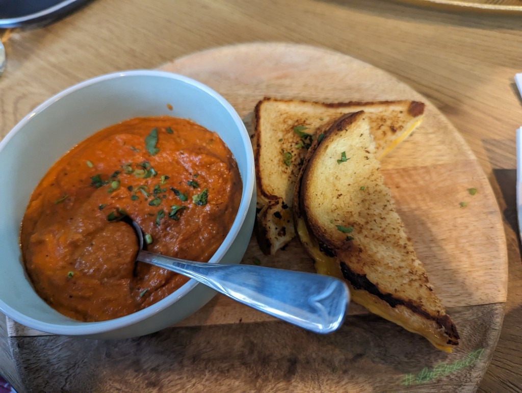 Zephyr and Shai Restaurant - 7