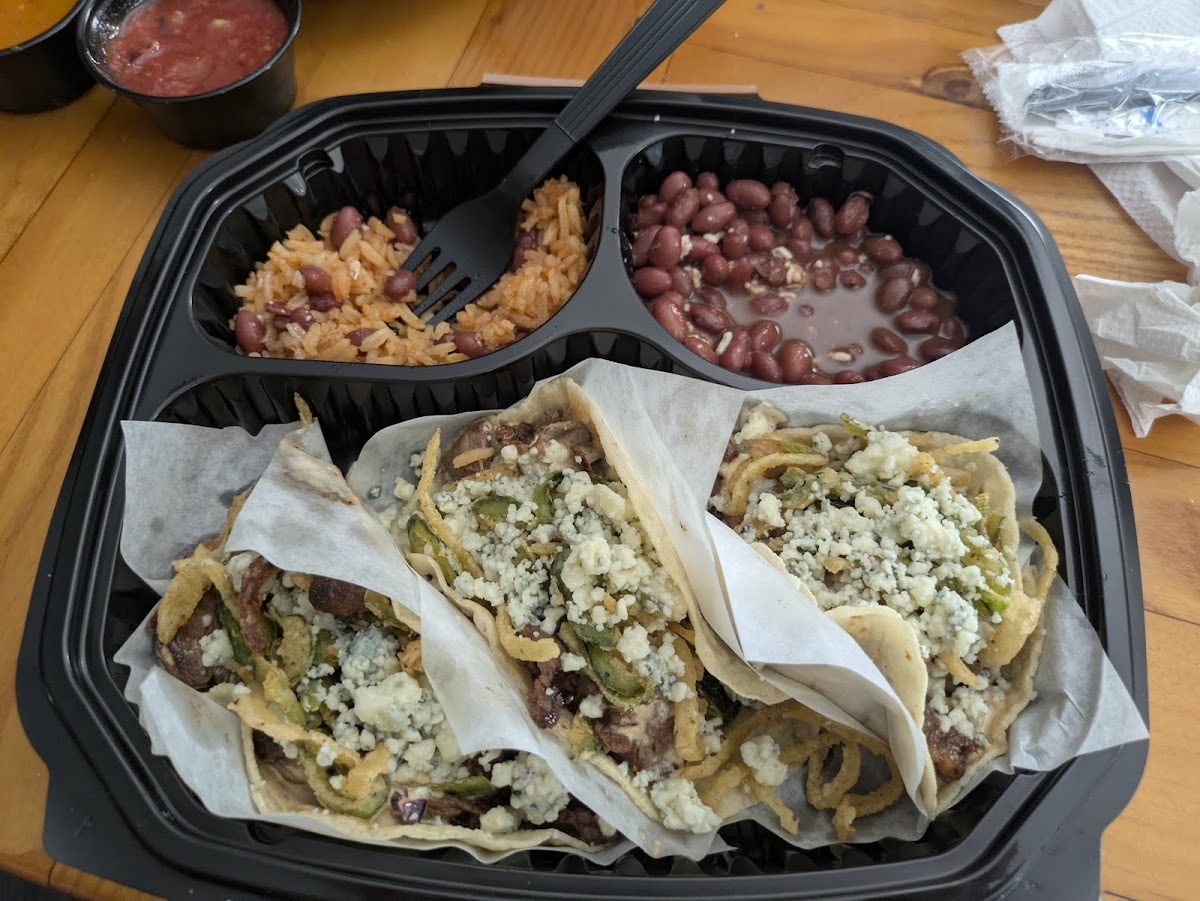 Cocina Madrigal Tacos Tequila - 4