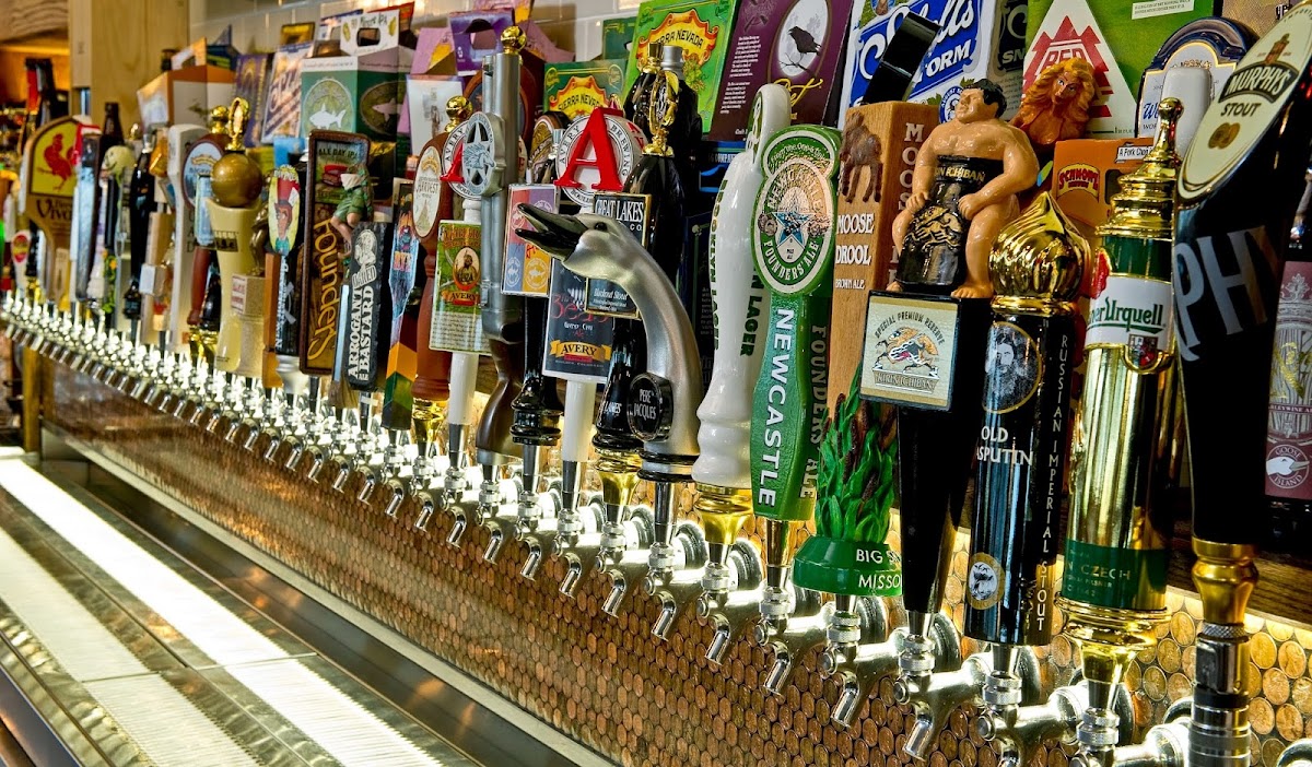 Griffin Claw Clubhouse - 2