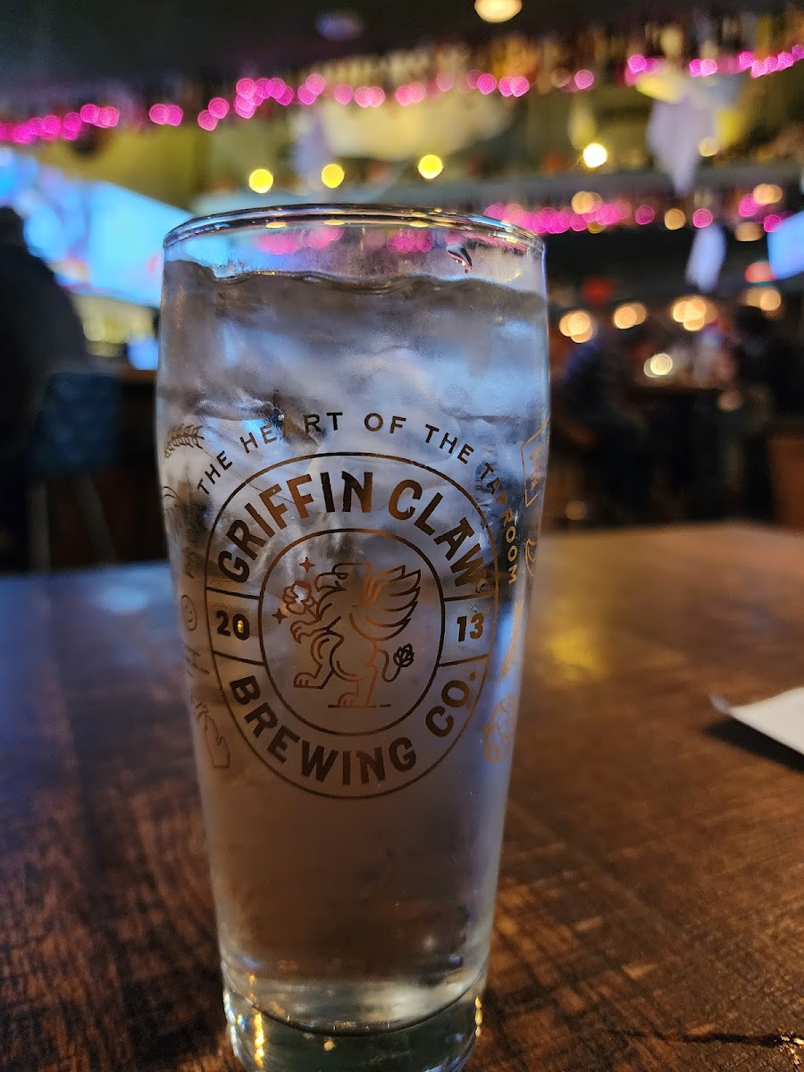 Griffin Claw Clubhouse - 6