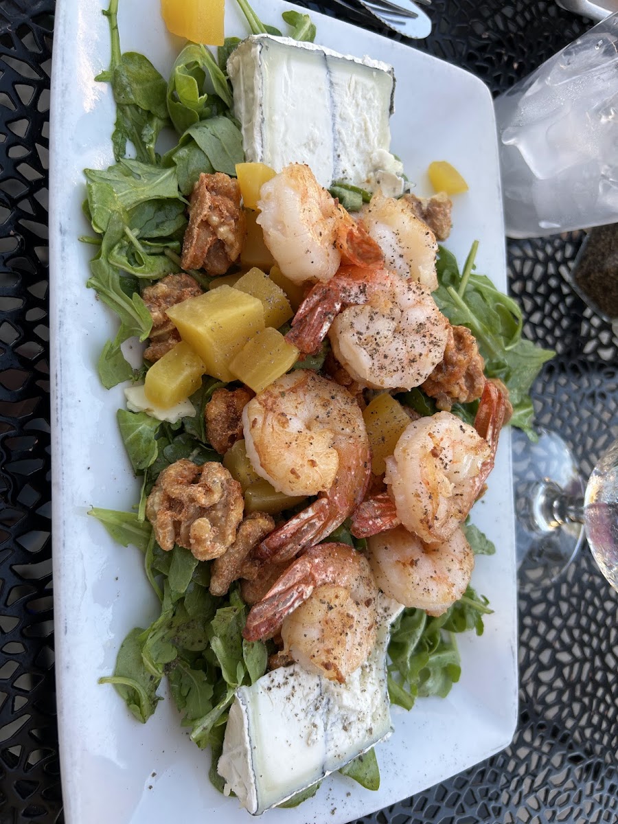 Lucca Bar & Grill - 3