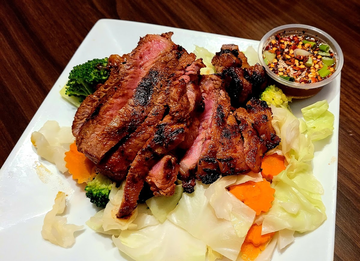 Sizzling Thai Kitchen - 3
