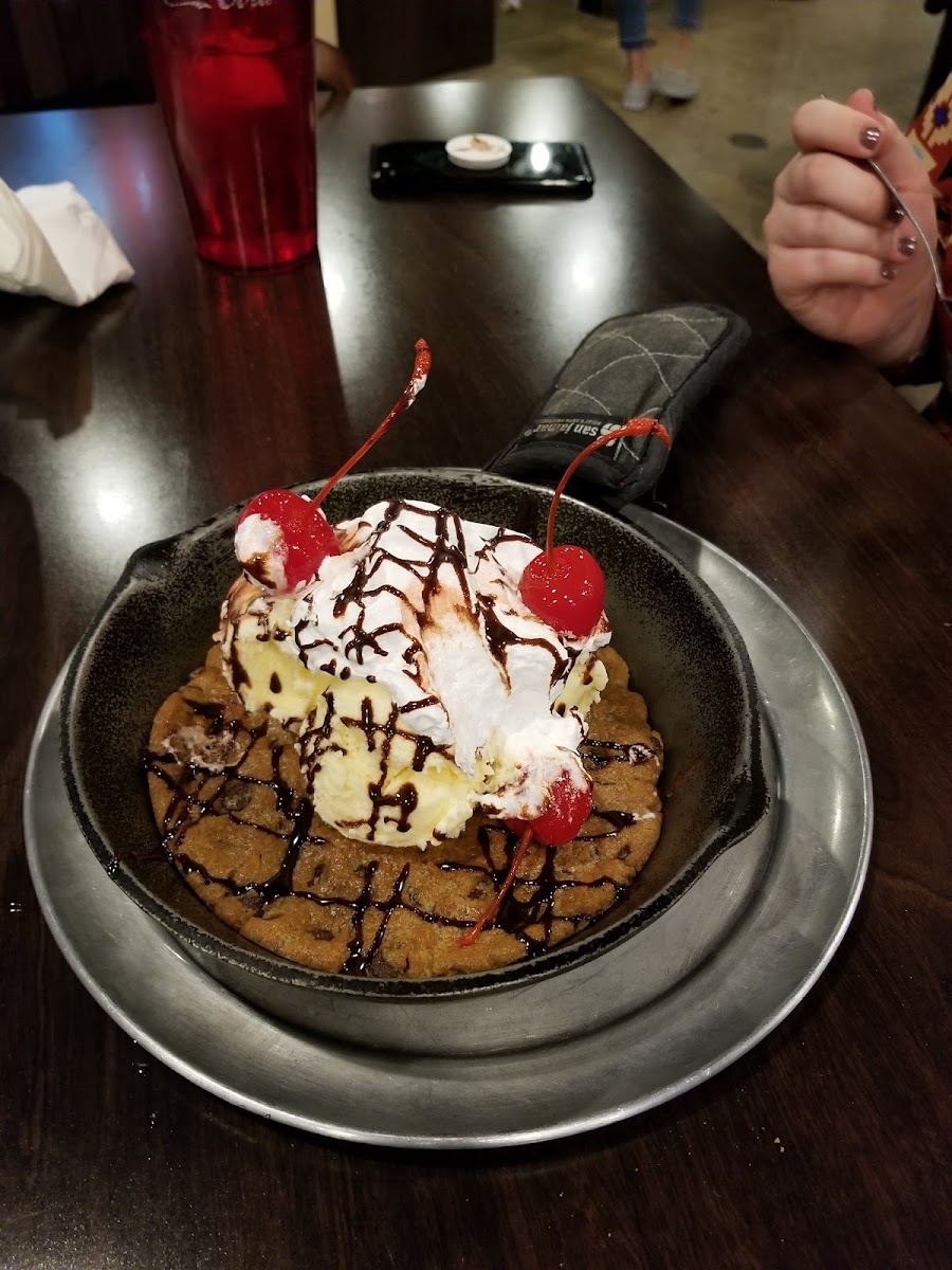 Flingers Pizza Pub - 7