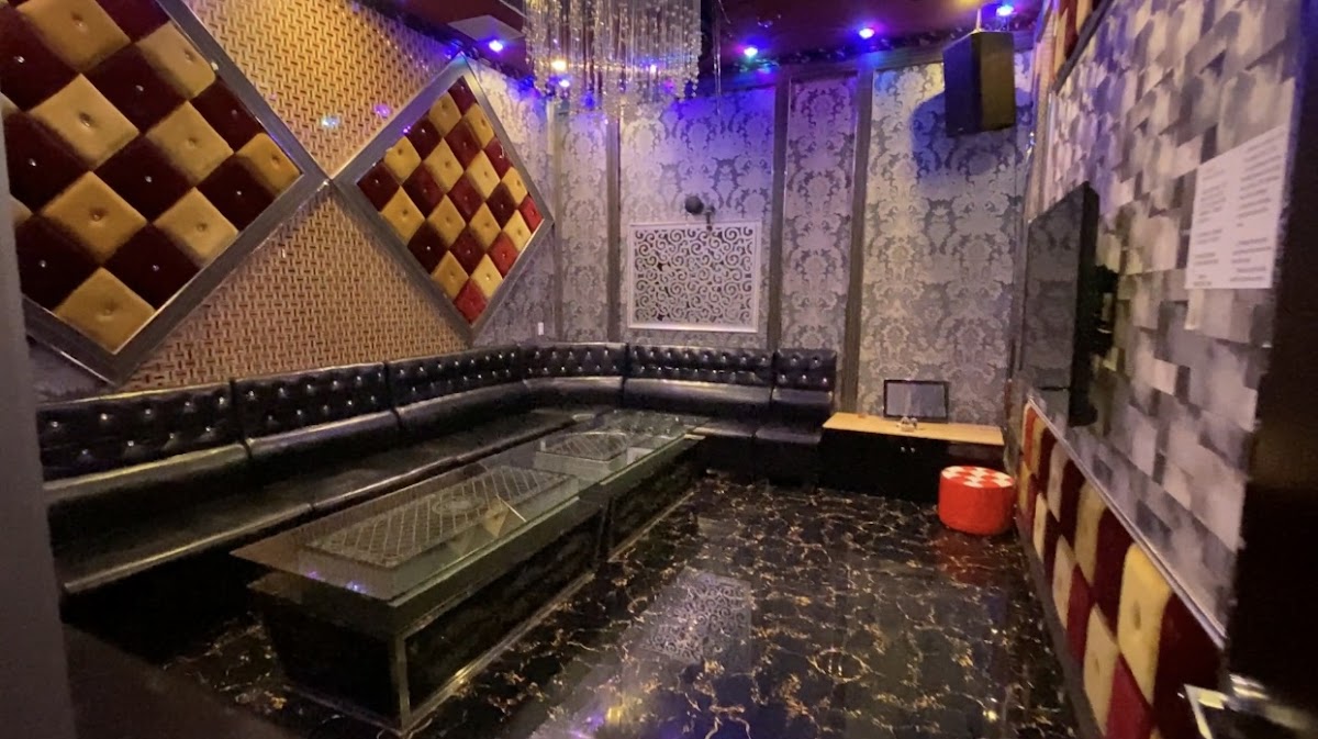Golden Lounge KTV - 6