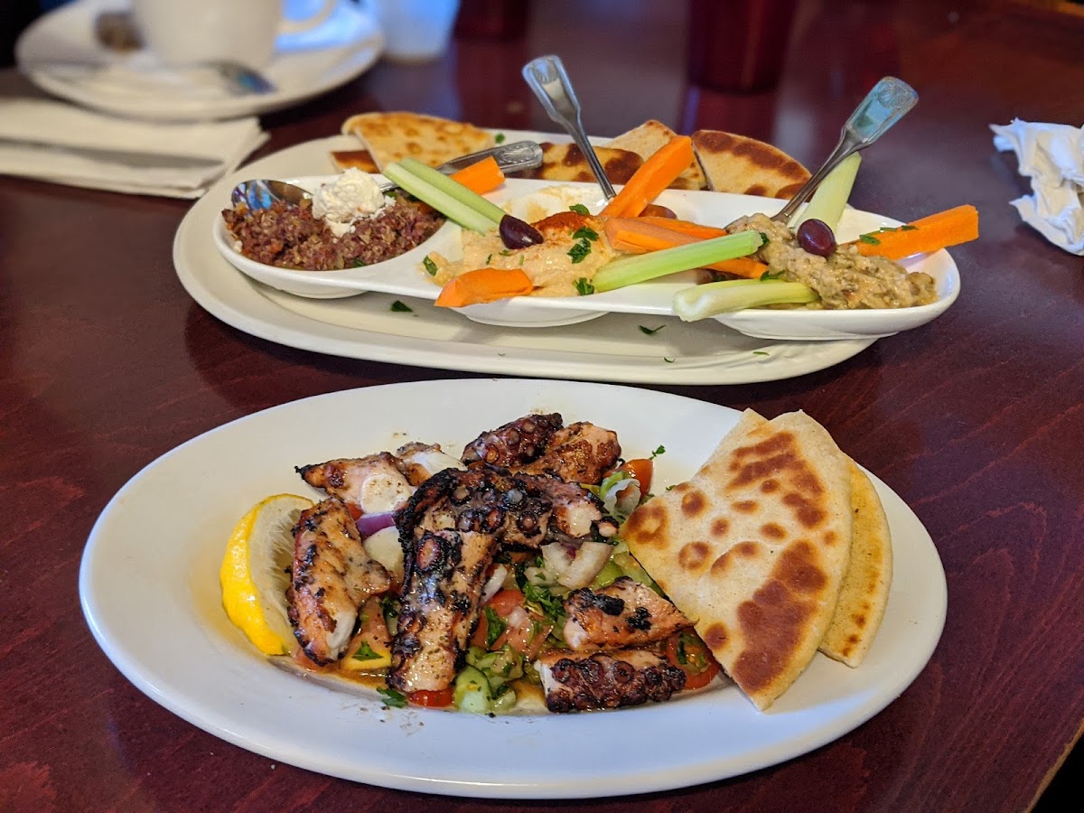 Samos Restaurant - 9