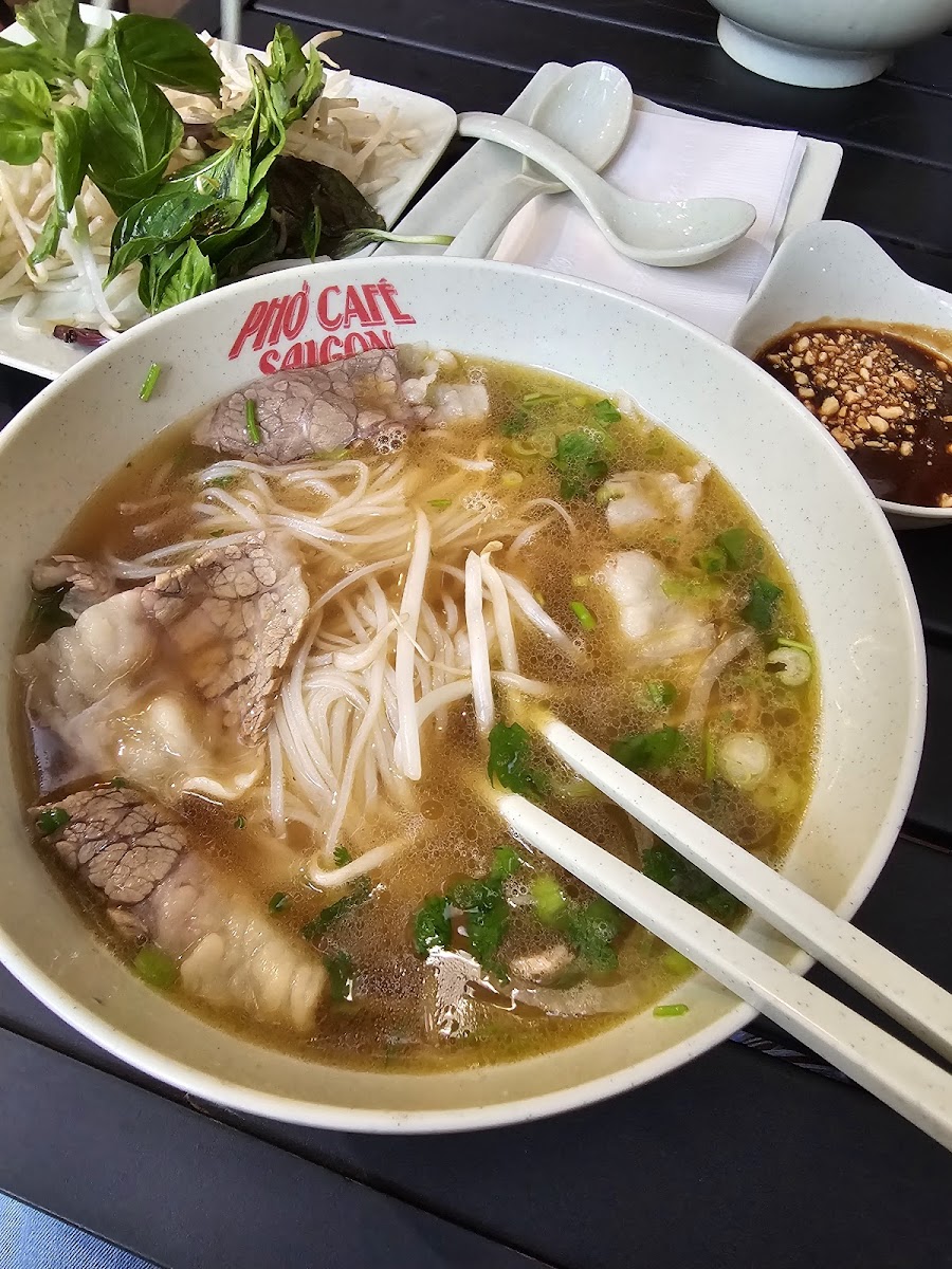 Phở & Café Saigon - 4