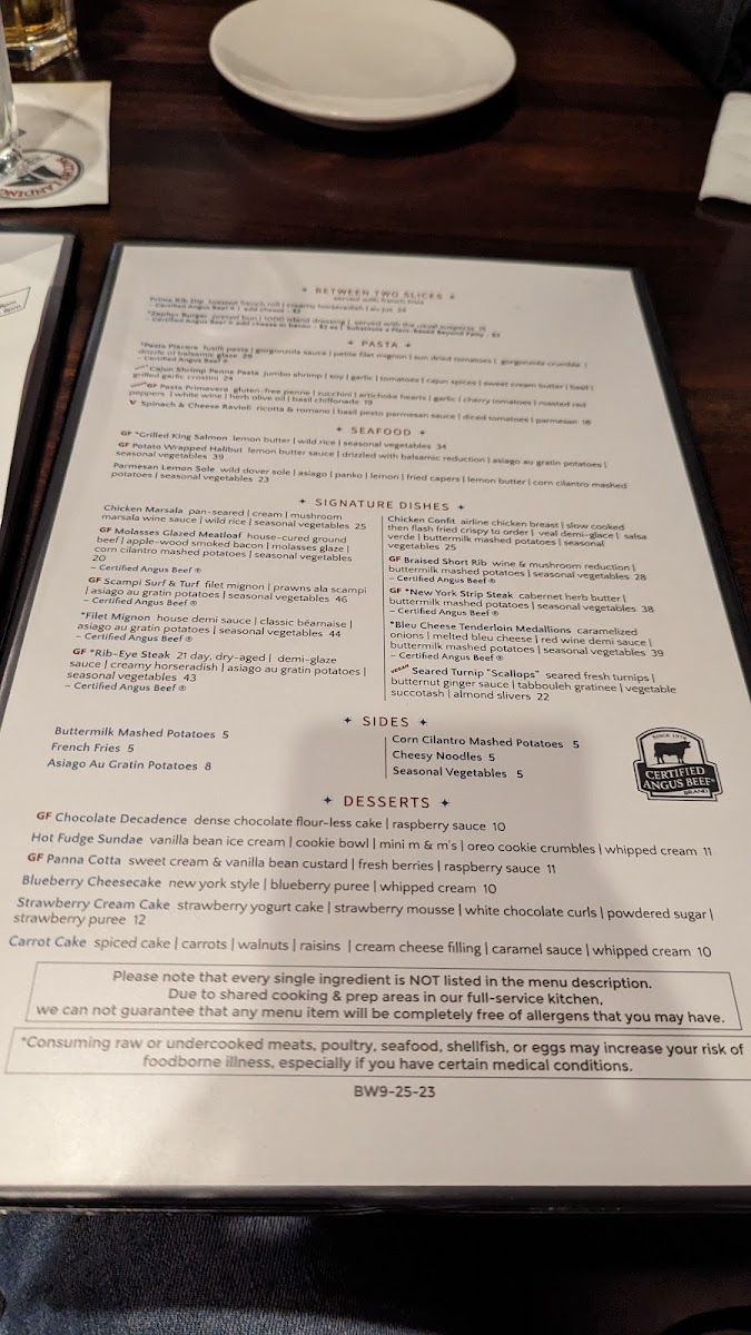 Zephyr Grill & Bar - 3
