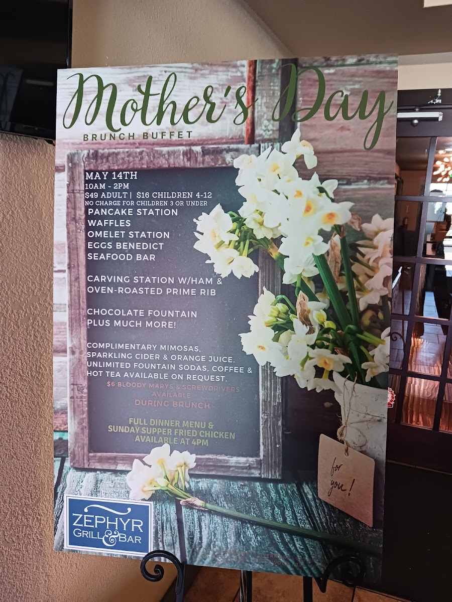 Zephyr Grill & Bar - 8