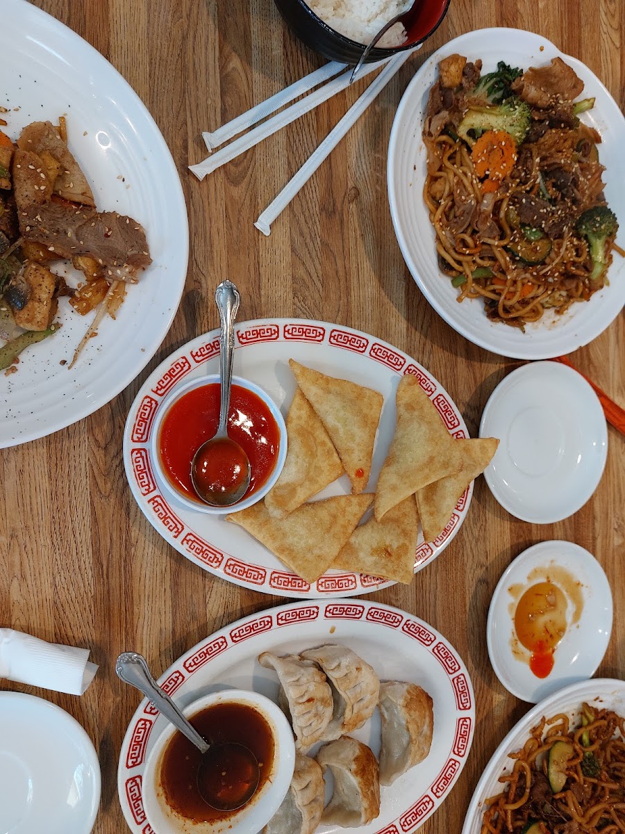 Wah Sing Mongolian BBQ & Hot Pot - 8